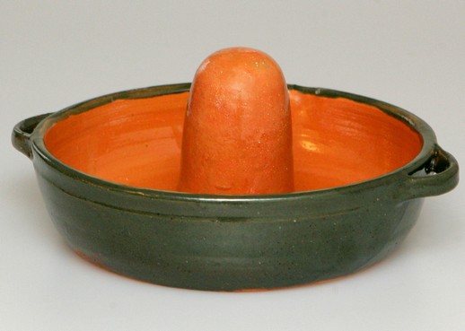 pekáč hrnčiarsky na kura okrúhly s ušami