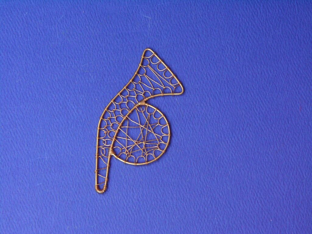 ozdoba drôtená trúbka