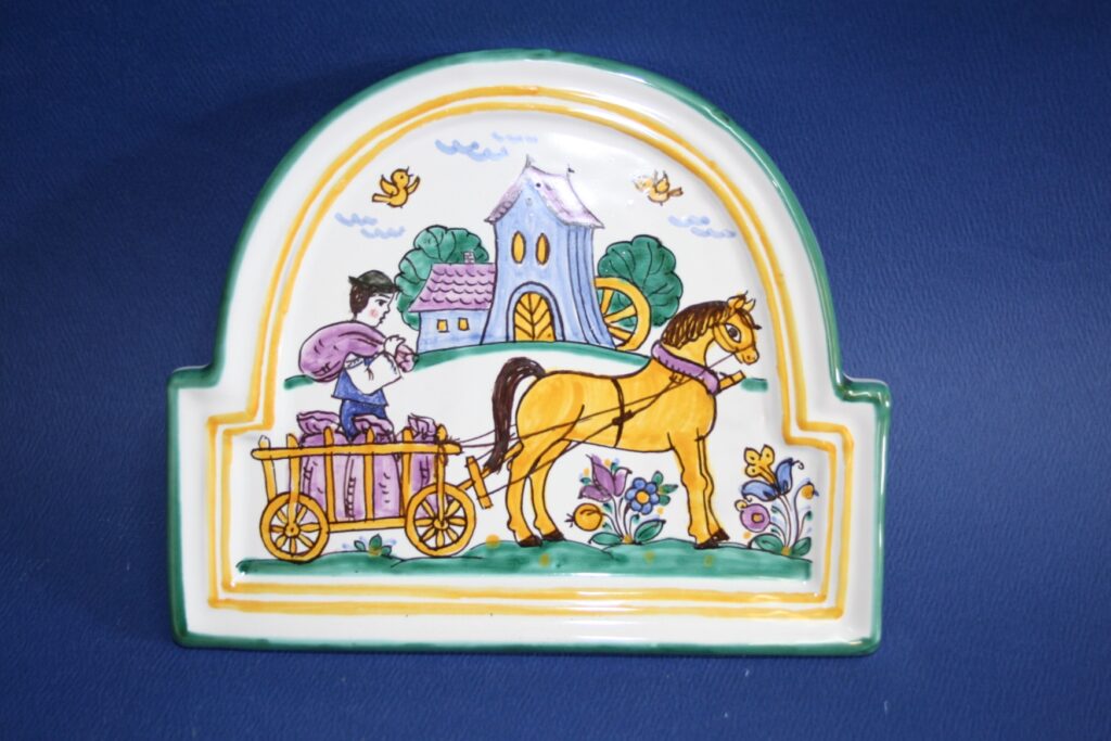 kachlica majoliková figurálny motív