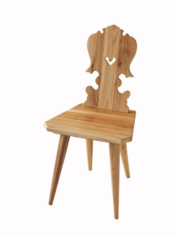 stolička drevená ľudová