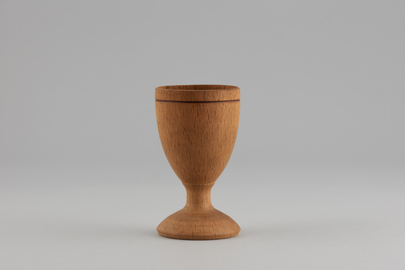 Nádobka na vajce sústružená