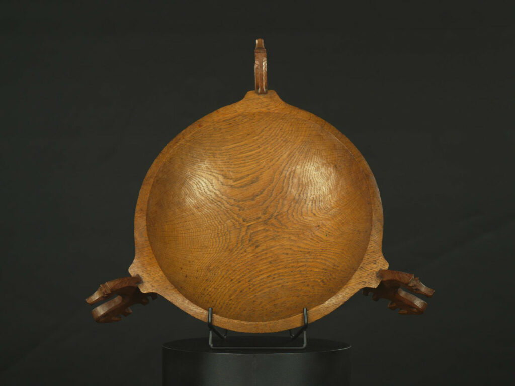 Misa drevená s motívom koňa