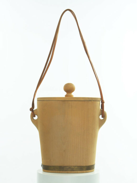 Nádoba na tekutú stravu – koňovka