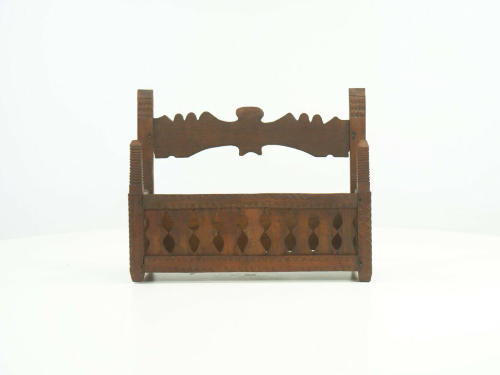 Polička na náradie