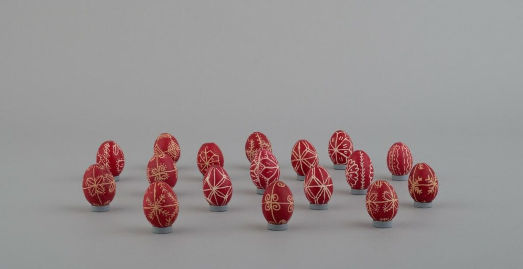 Kraslice batikované trubičkou