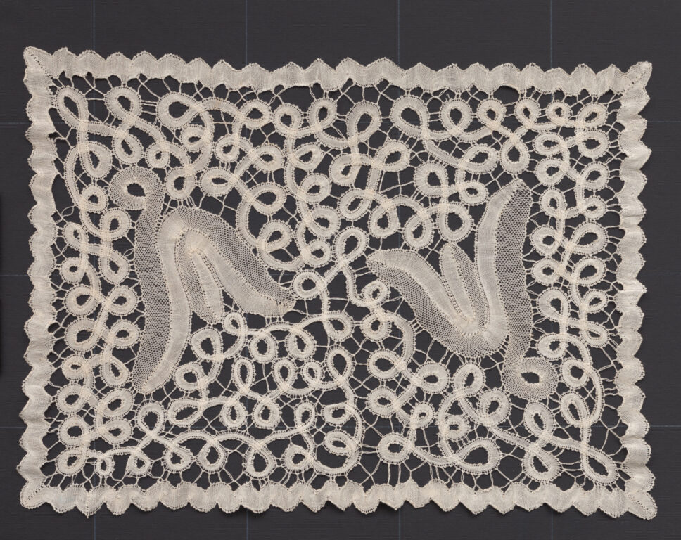 Prikrývka paličkovaná