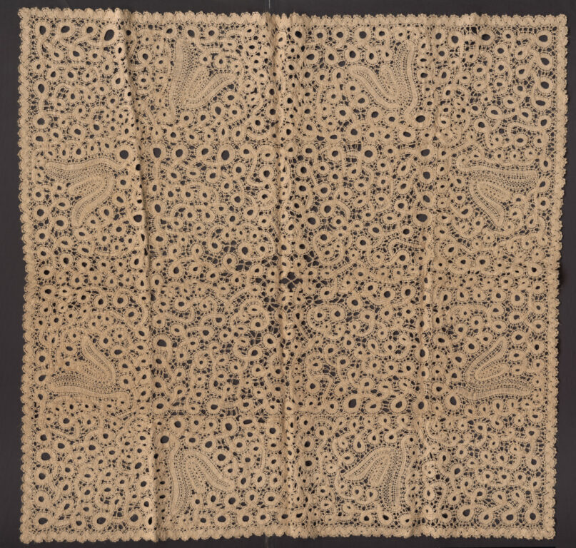 Prikrývka paličkovaná