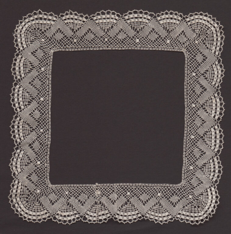 Okolok paličkovaný