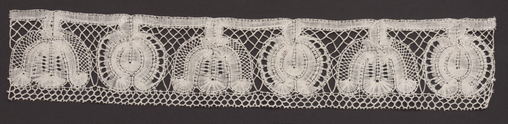 Čipka paličkovaná