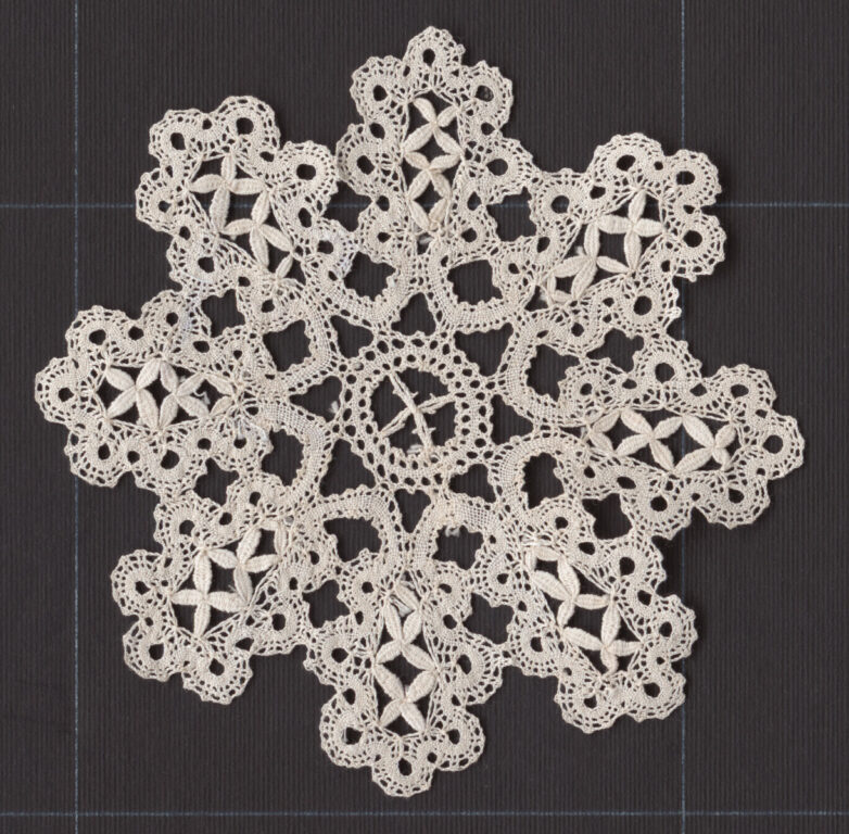 Motív paličkovaný