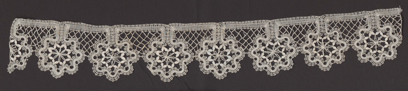 Čipka paličkovaná