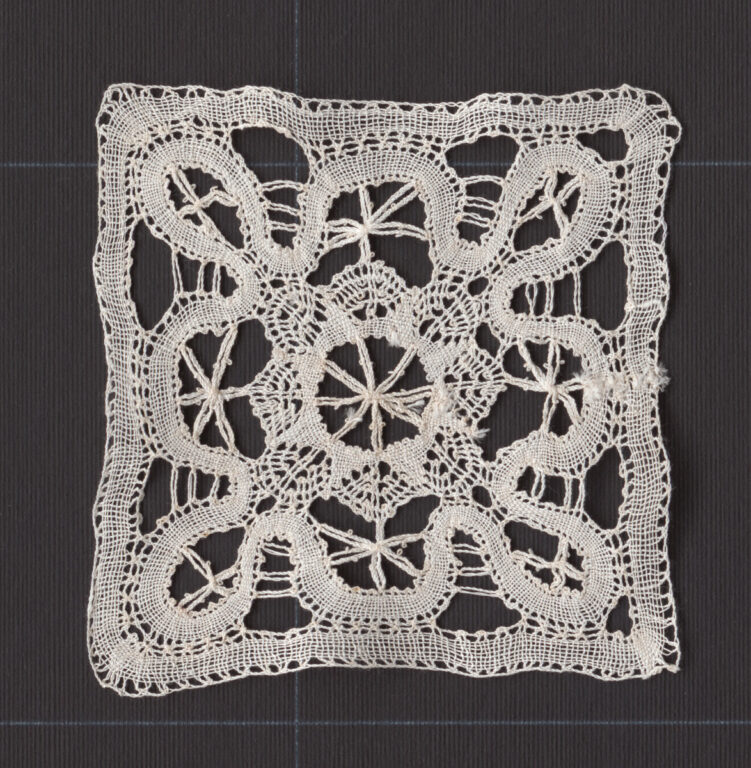 Motív paličkovaný