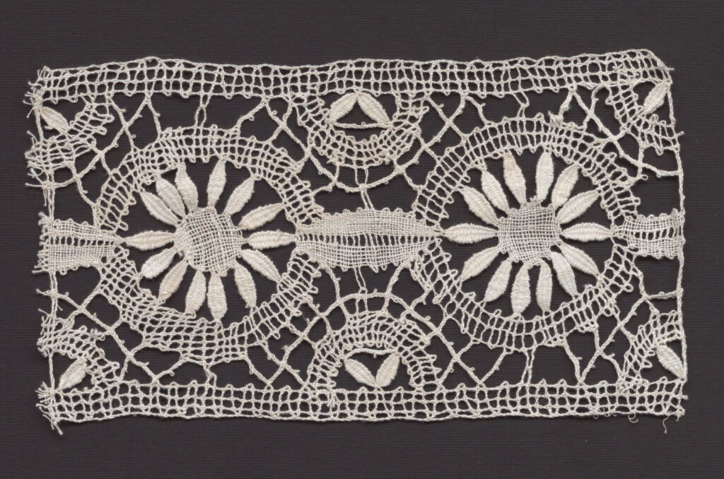 Motív paličkovaný