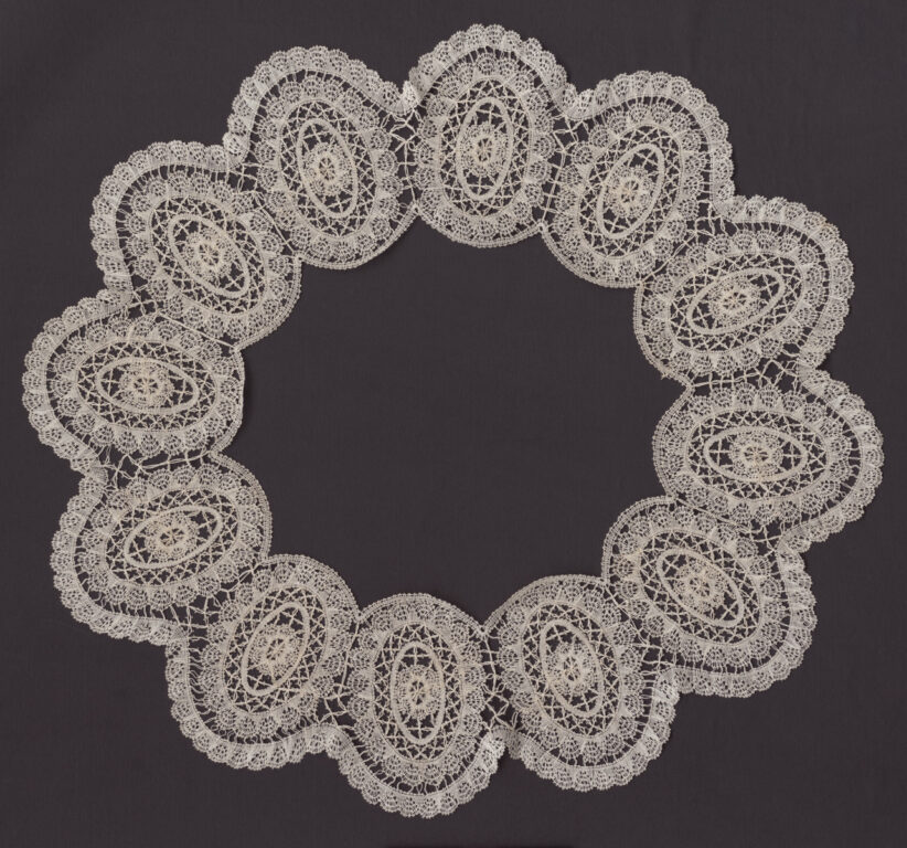 Motív paličkovaný