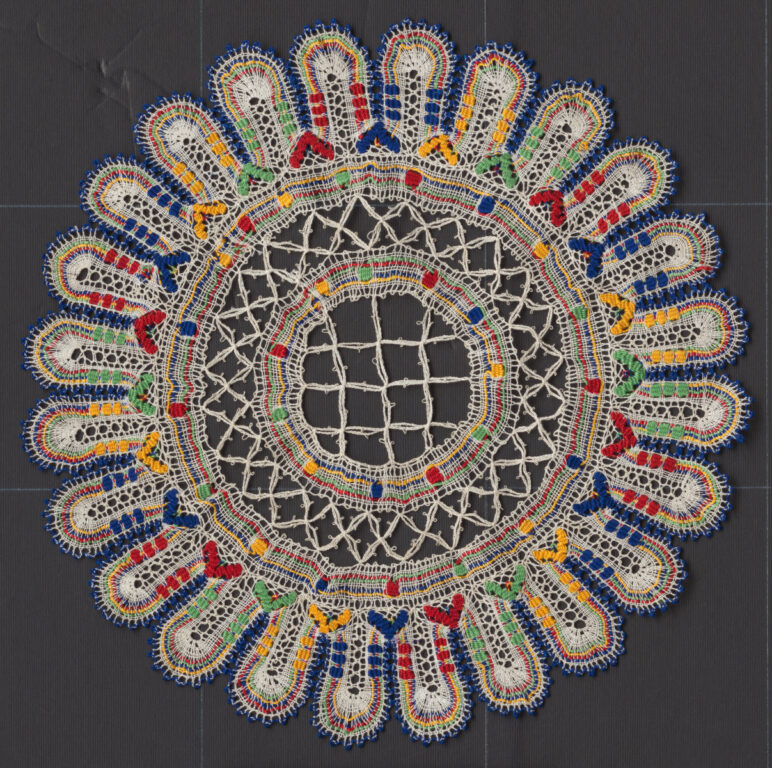 Motív paličkovaný