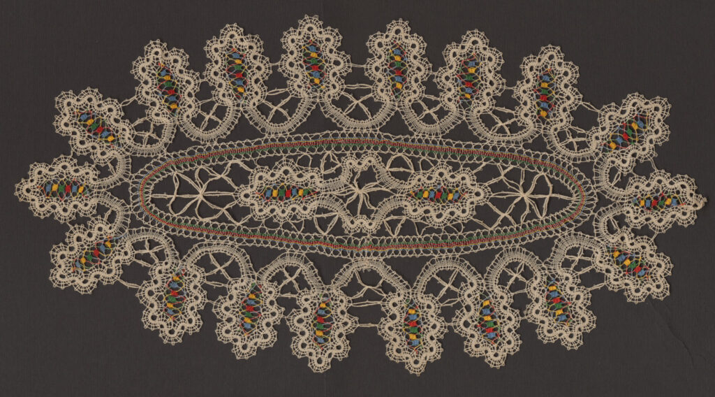 Motív paličkovaný