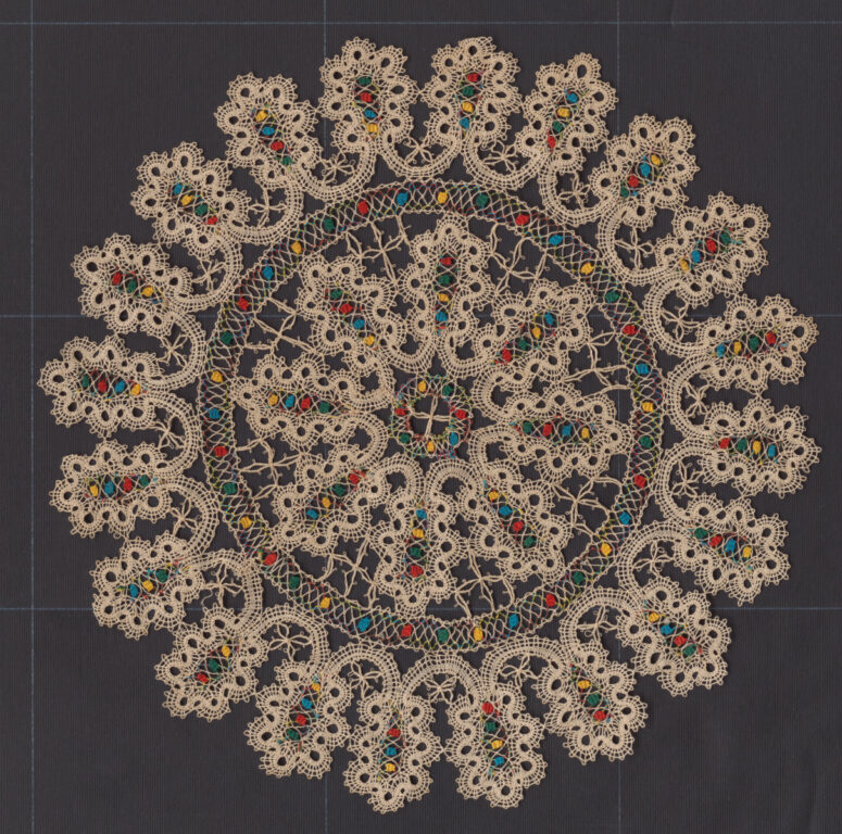 Motív paličkovaný