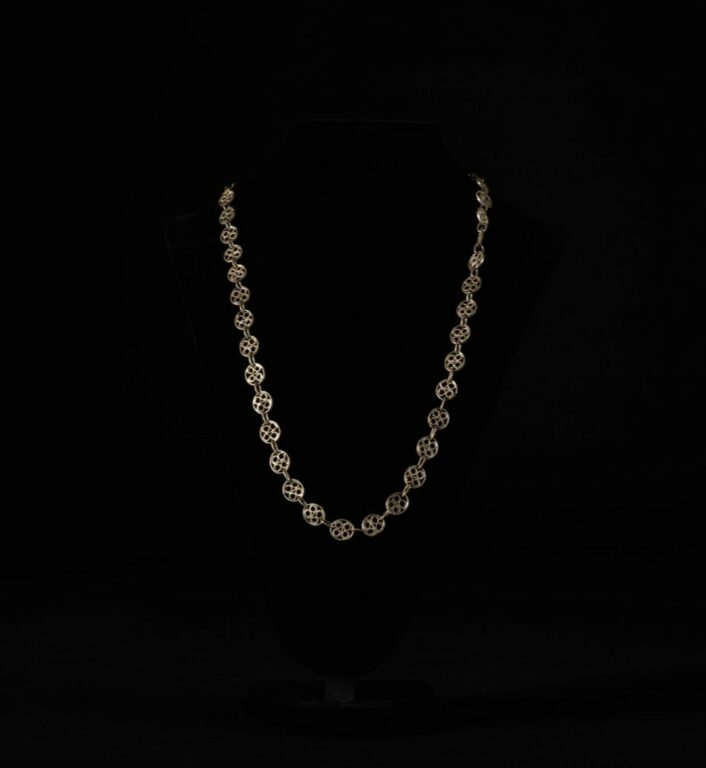 Retiazka strieborná