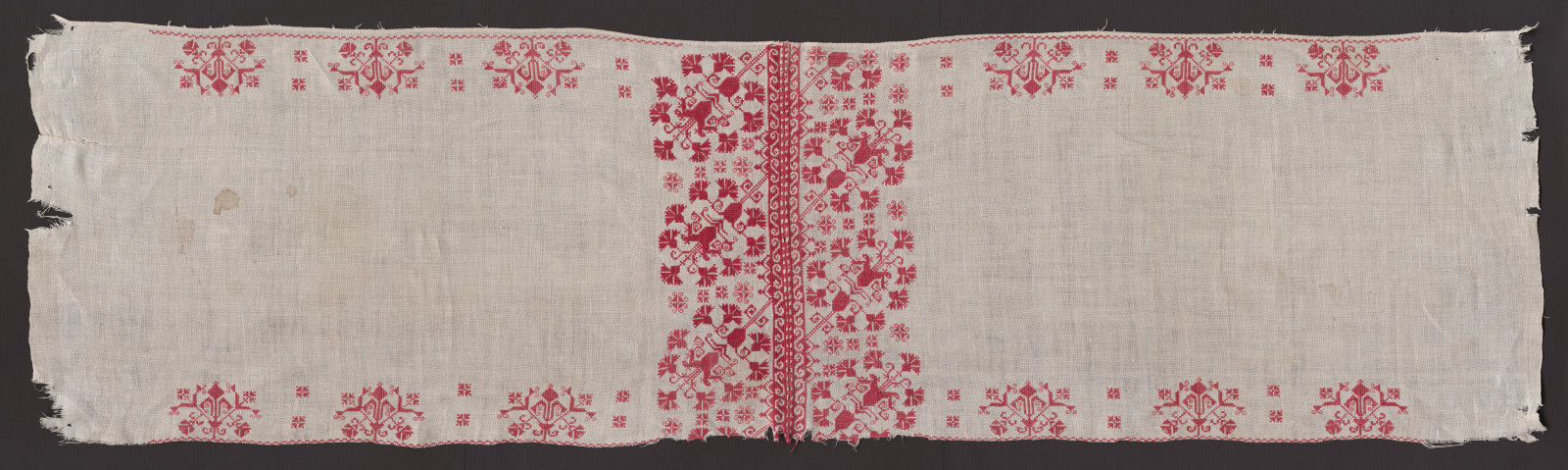 Obliečka na vankúš vyšívaná