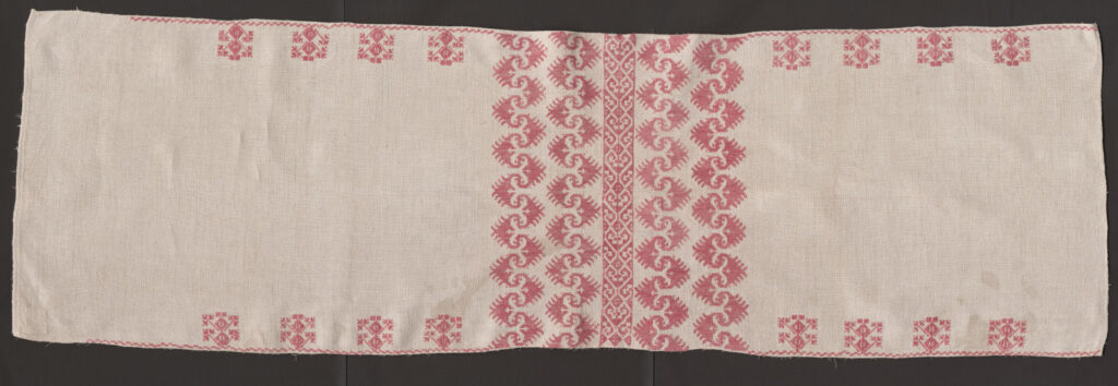 Obliečka na vankúš vyšívaná