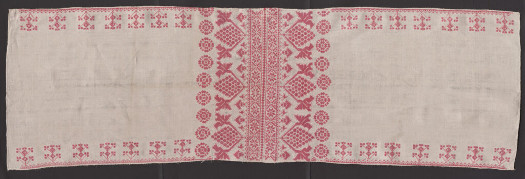 Obliečka na vankúš vyšívaná