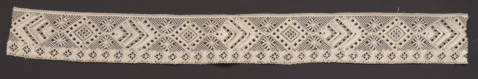 Čipka paličkovaná