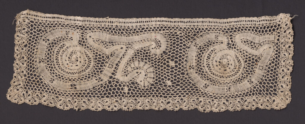 Čipka paličkovaná