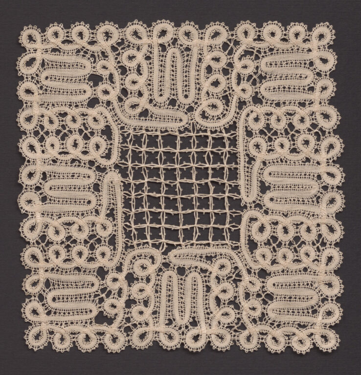 Motív paličkovaný