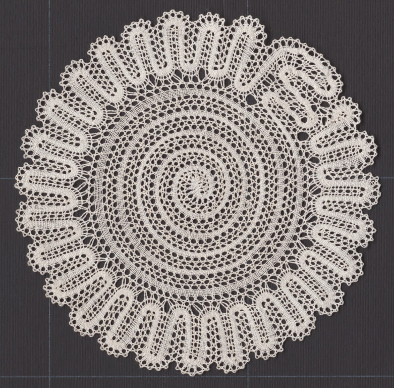 Motív paličkovaný