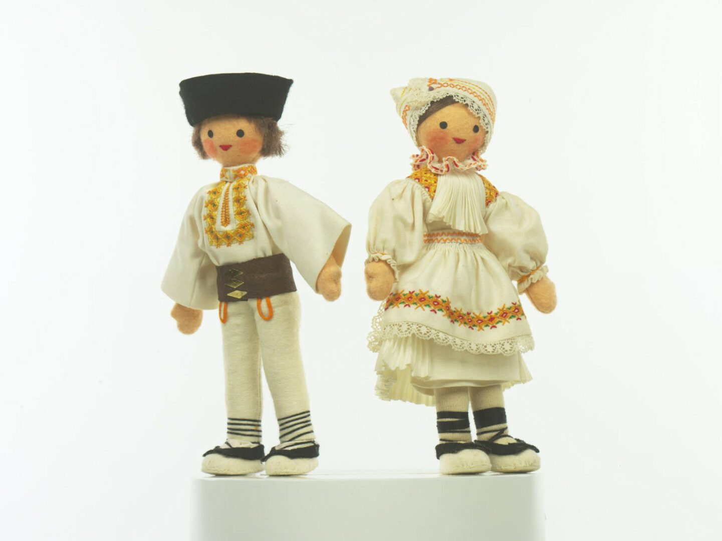 Bábika krojovaná, pár