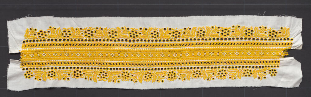 Výšivka z mužskej košele