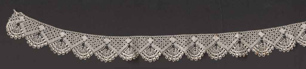 Čipka paličkovaná