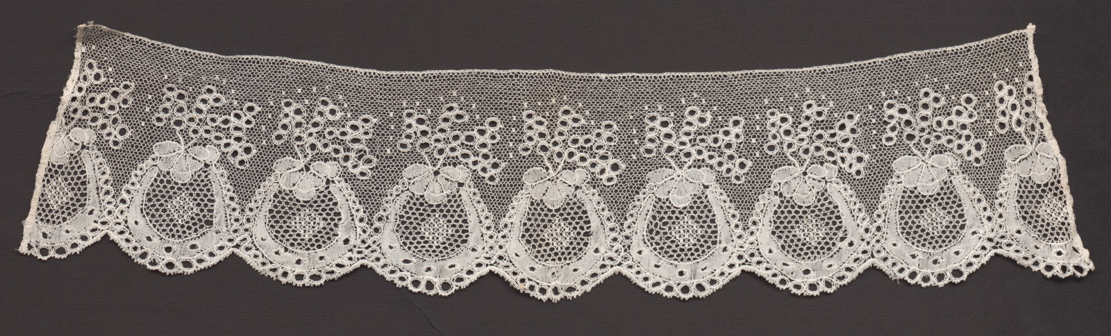 Čipka paličkovaná