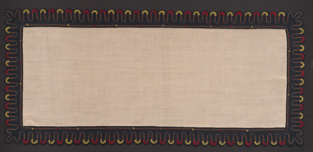 Prikrývka s paličkovanou čipkou