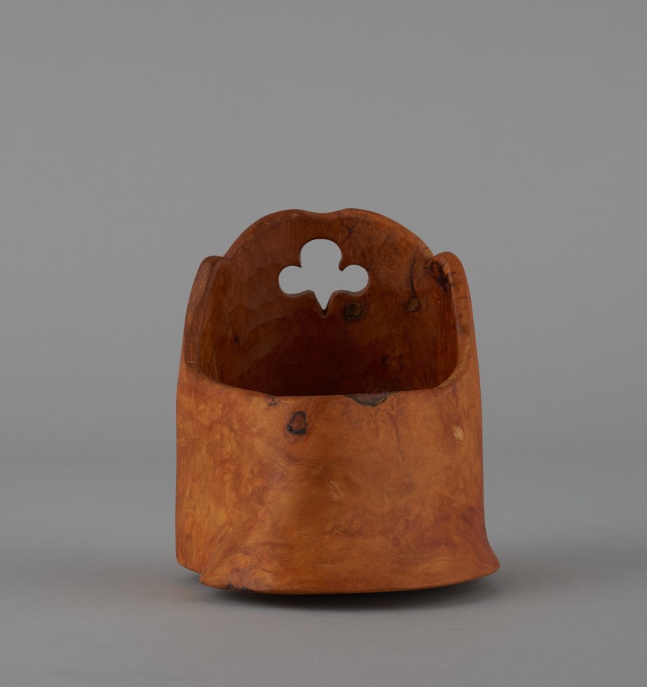 Soľnička drevená svorová