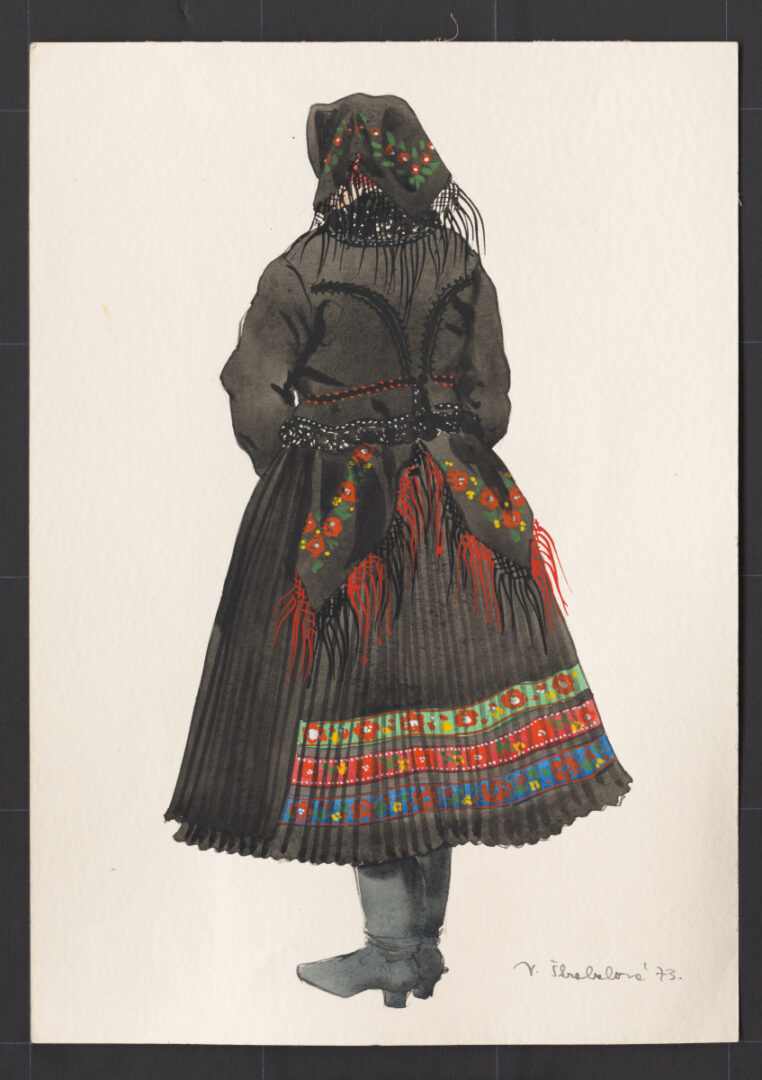 Kresba – odev staršej ženy