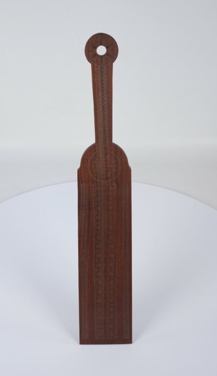 Piest drevený vybíjaný