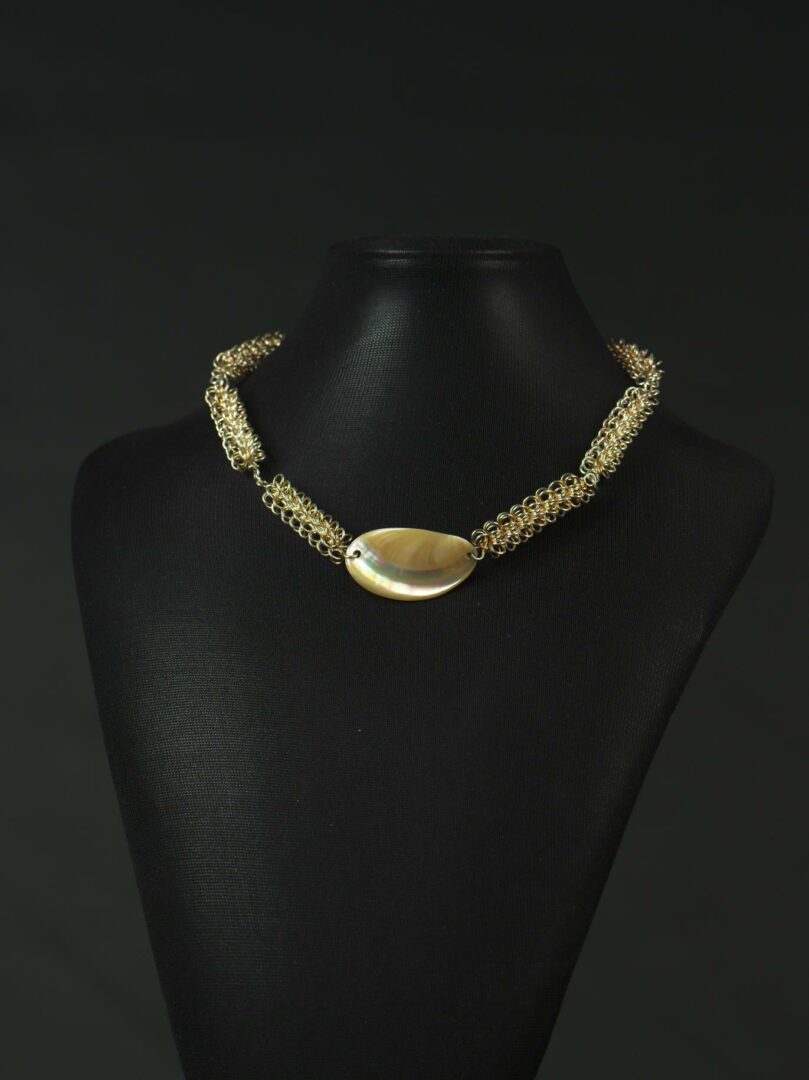 Retiazka s perleťou