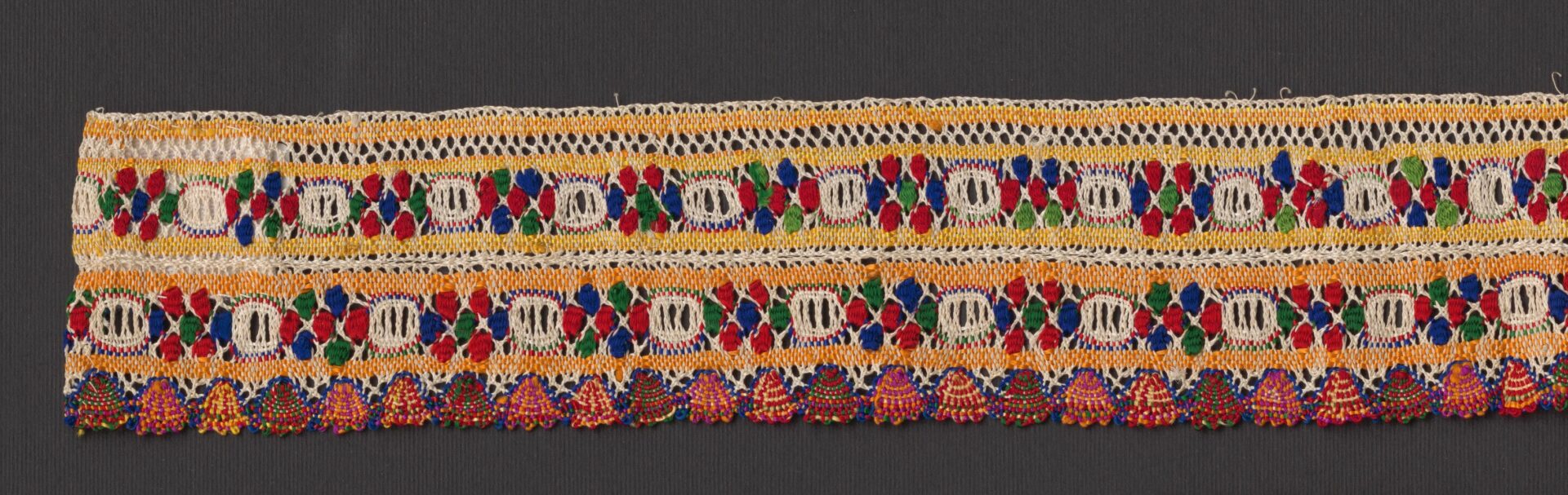 Čipka paličkovaná