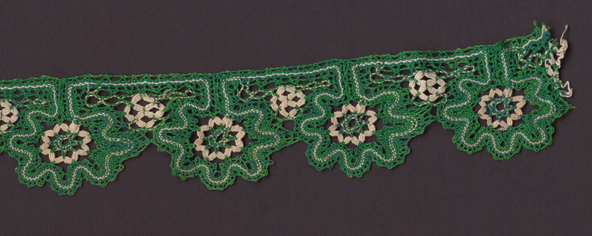 Čipka paličkovaná