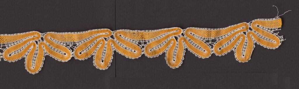 Čipka paličkovaná