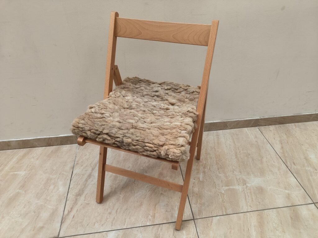 Podsedák z vlny